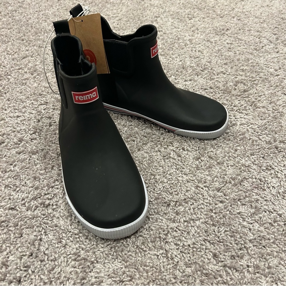 Reima Black Ankle Boots sz 3.5 35 ankles rain booties